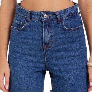 Double M blue high-waisted mini denim shorts size 28